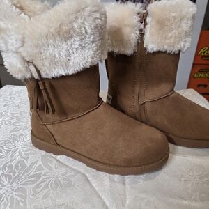 Alberto Makali Tan Ankle Boots with Cream Fur